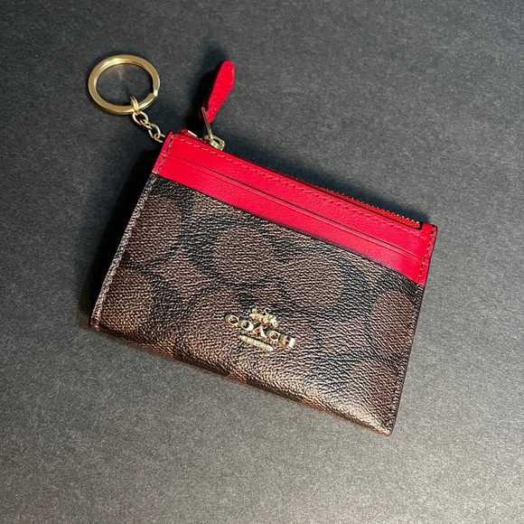 Coach Keychain Wallet - Picture 1 of 4